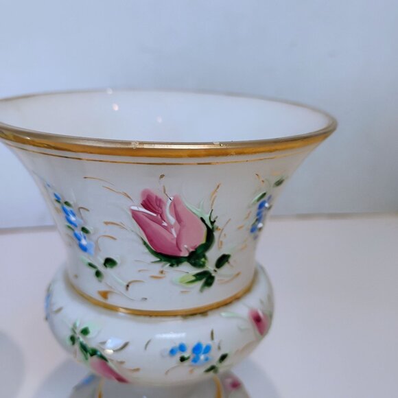 Pair Vtg BOHEMIAN CZECH Cased Glass White Painted Pink Roses Vase Set -CHIP READ - Picture 5 of 14